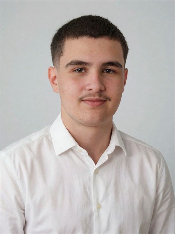 Portrait von Syart Zahiri